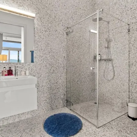 Business Penthouse Near Main Station * Цюрих
